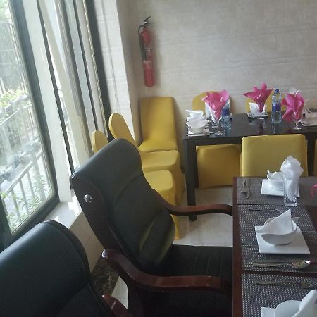 دار السلام Star City Hotel المظهر الخارجي الصورة